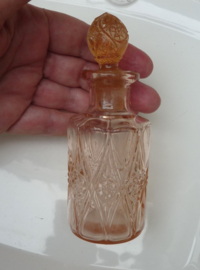 Val Saint Lambert Luxval roze Art Deco parfumflessen