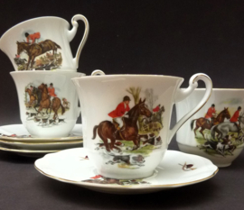 Country style oversized cups hunting scene