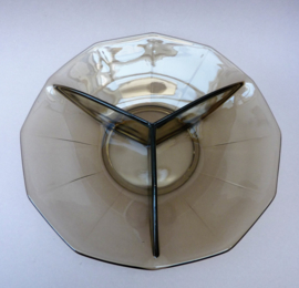 Mid Century drievaksschaal in rookglas