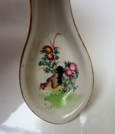 Antique Chinoiserie porcelain rooster spoon