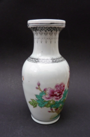 Chinese porseleinen vaas bloemen pauw kalligrafie Culturele Revolutie