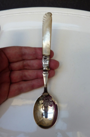 Victorian silver plated and mother of pearl cream spoon