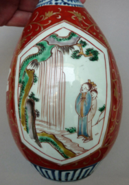 Japanese Edo Imari porcelain bottle vase