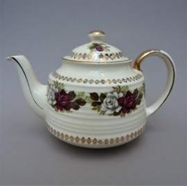 Sadler England creamware teapot white and red roses