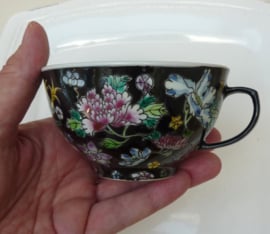 Chinese Jingdezhen black Millefleurs porcelain cup with saucer