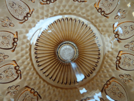 Amber glazen plateau met Fleur de Lis KIG Maleisie