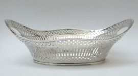 Silver plated bread basket Hooijkaas Schoonhoven
