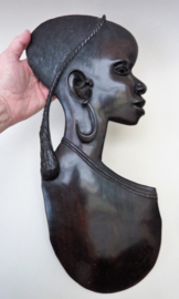 Grote ebbenhouten wandsculptuur Afrikaanse vrouw