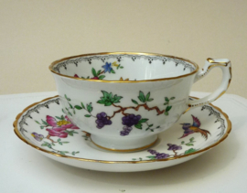 Een paar Plant Tuscan China theekoppen met schotel