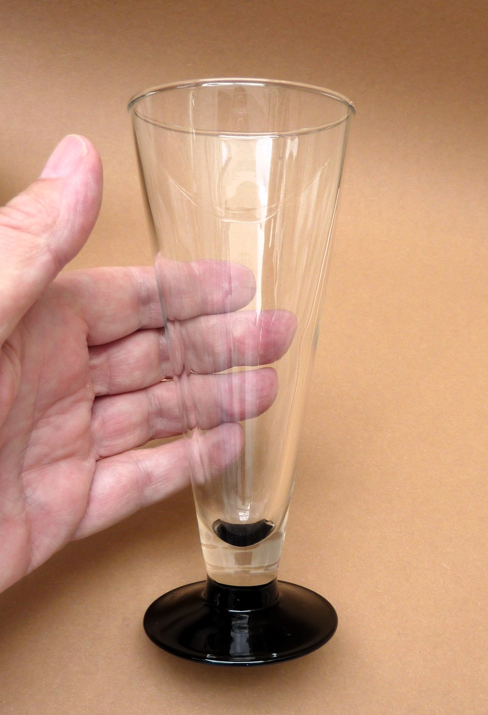 Luminarc France Domino bierglas op zwarte voet