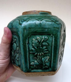 Antieke Chinese groen geglazuurde Shiwan gemberpot 13 cm