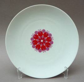 Thomas Medaillon Pinwheel red plate 21 cm