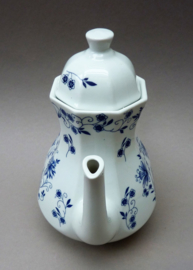 Bavaria Atelier Porzellan Blue Onion coffee pot