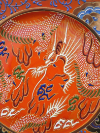 Japans porseleinen Moriage Dragon ware bord