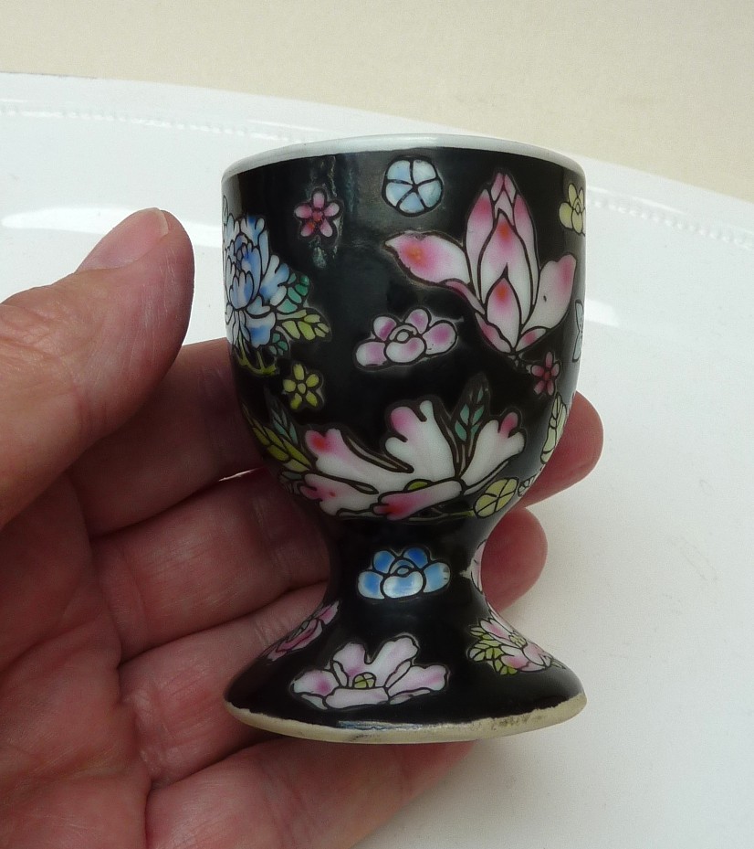 Chinese Jingdezhen black 1000 Flowers porcelain egg cup