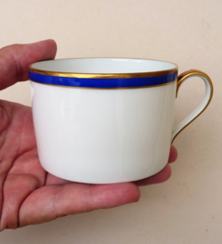 Hutschenreuther Selb porcelain cups royal blue gold trim
