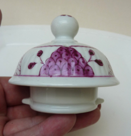 August Warnecke China Purpur lid for coffee pot