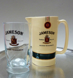 Jameson whiskey glas en waterkannetje