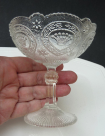 Antieke persglazen compote dessert coupe Medaliony stijl