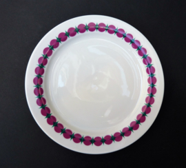 Thomas Rotunda pink green salad or dessert plate