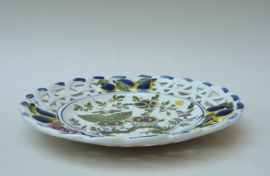 Este Ceramiche faience reticulated fruit plate