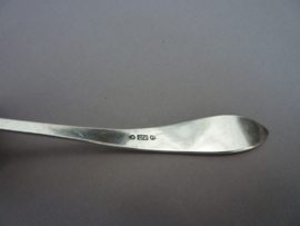 Sola 90 Gerritsen Puntfilet verzilverde sauslepel