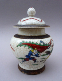 Chinese Nanking crackleware Chengua gemberpot met warrior decoratie