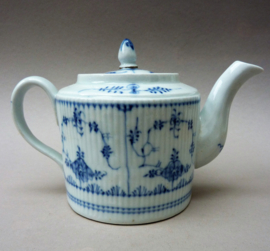 Antique Thuringia Strawflower porcelain teapot
