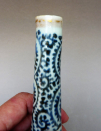 Japanese Edo Imari porcelain bottle vase