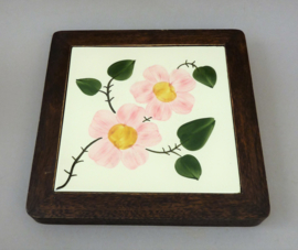 Villeroy Boch Wildrose tile trivet