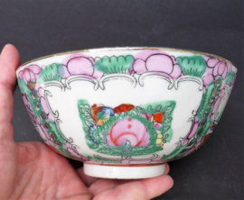 Chinese 1960 Macau Rose Mandarin porcelain bowl