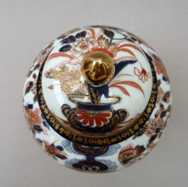 Imari porcelain lidded jar