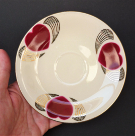 Z and Co Tirschenreuth Mid Century Modern tea cup with hearts