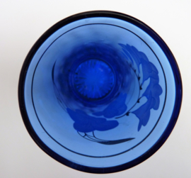 Cobalt blue longdrink glass with gold decoration