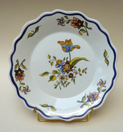 French faience pottery plate decor Tulipe