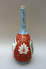 Japanese Edo Imari porcelain bottle vase