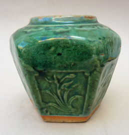 Chinese turquoise groen geglazuurde Shiwan gemberpot