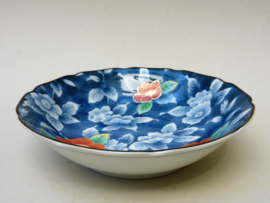 Juzan Gama Japan porcelain blossom dish