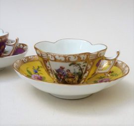 Carl Thieme Dresden porcelain quatrefoil cup 19th century