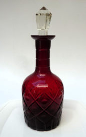 Boheemse Art Deco robijnrode karaf