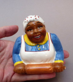 Aunt Jemima pepper and salt shaker