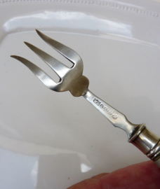 William Batt and Sons Victorian silver plated mother of pearl pickle fork