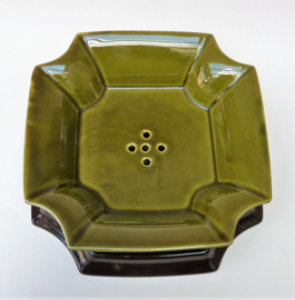 Art Deco majolica fruittest olijfgroen donkerbruin