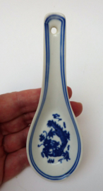 Chinese blauw wit porseleinen lepel met draak