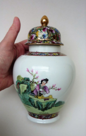 Hong Kong decorated Millefleurs porcelain ginger jar