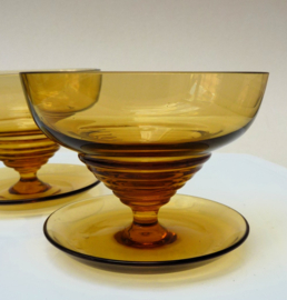 Kristalunie Art Deco amberkleurige ijscoupes Radio