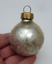 Vintage kerstbal zilver 6 cm