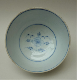 Limbach Thuringia Strawflower porcelain rinsing bowl 18th century