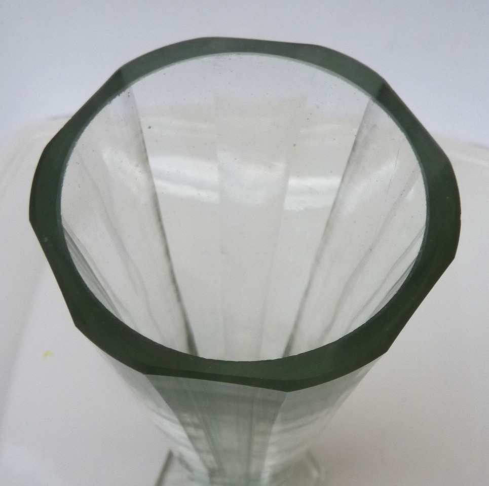 Hexagonal base champagne flute glasses early 19th century