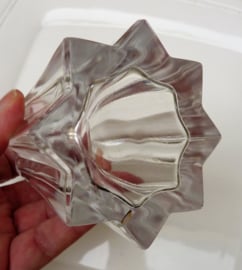 Kristallen strooibus in stervorm met verzilverde dop